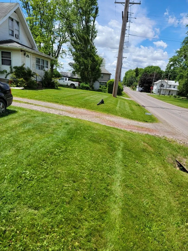 Professional lawn mowing service experts serving Fredericksburg, OH - J&K Lawn care