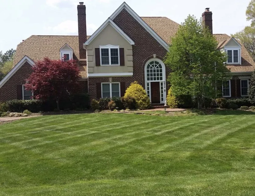 Affordable yard maintenance in New Carlisle, OH - j&k Lawn Care