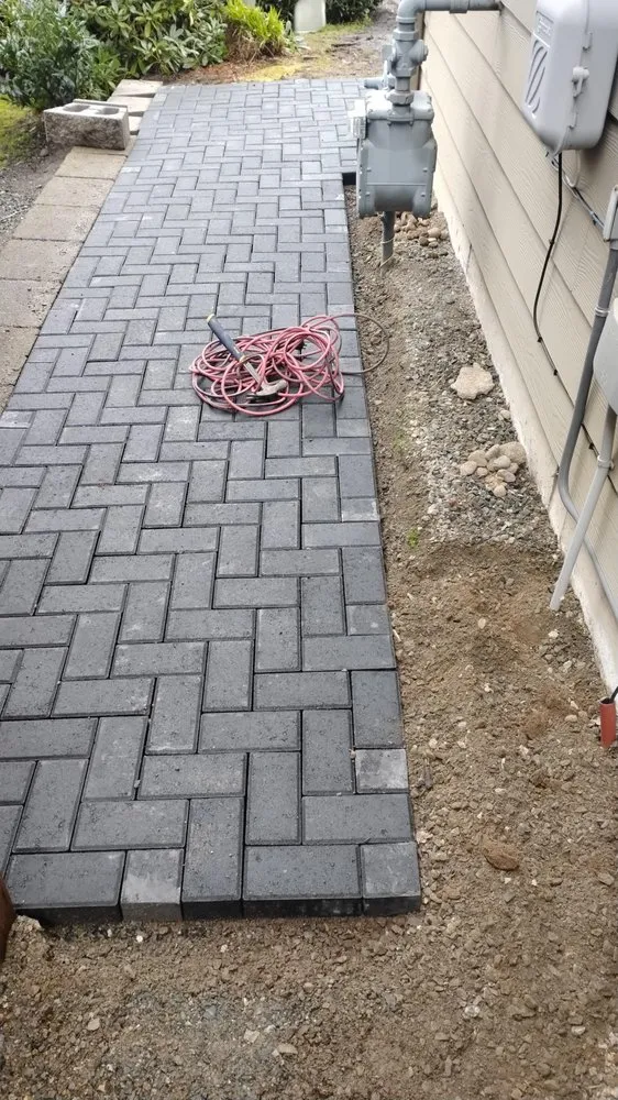 Professional landscape installation in Seattle, WA by JKD Landscapey Contruccion