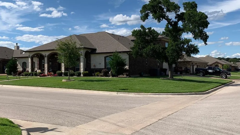 Local yard maintenance in Harker Heights, TX - JKJ Elite Lawn Care