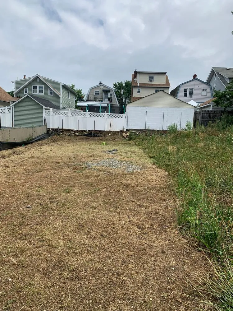 Custom lawn care service experts serving Fort Lee, NJ - JKPOH Building Exterior And Landscape