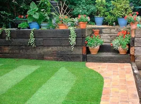 Reliable yard maintenance experts serving New Rochelle, NY - JL Hernandez Landscaping
