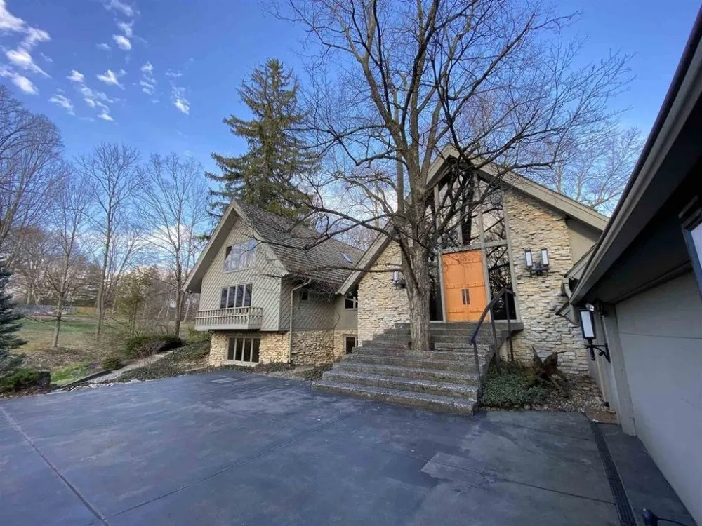 Custom outdoor landscaping in Monticello, IN - JL Home Services