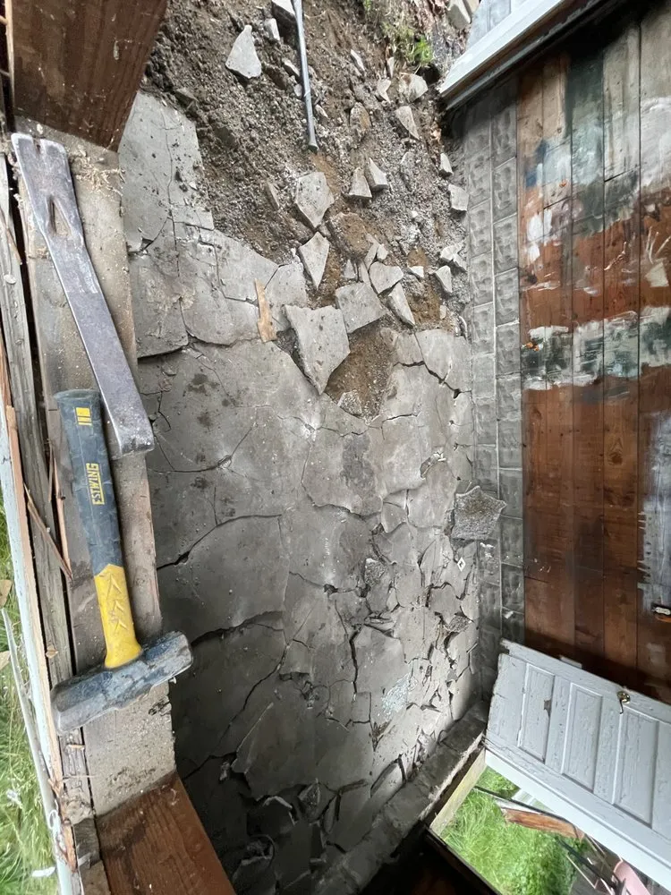 Custom residential landscaping in Kingston, NY by JL Improvement