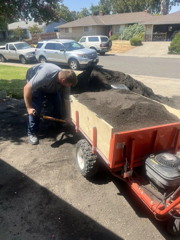 Top-rated lawn mowing service in Sacramento, CA - JL Junk Removal