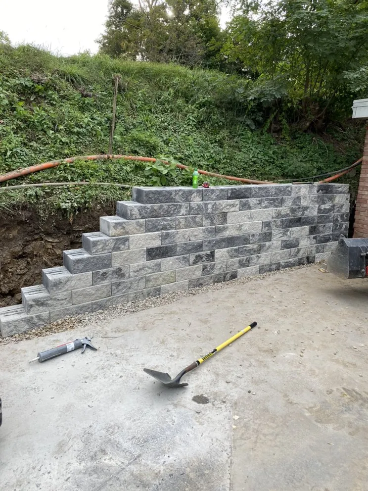 Top-rated outdoor landscaping for homes across Ellwood City, PA - JL-Landscape