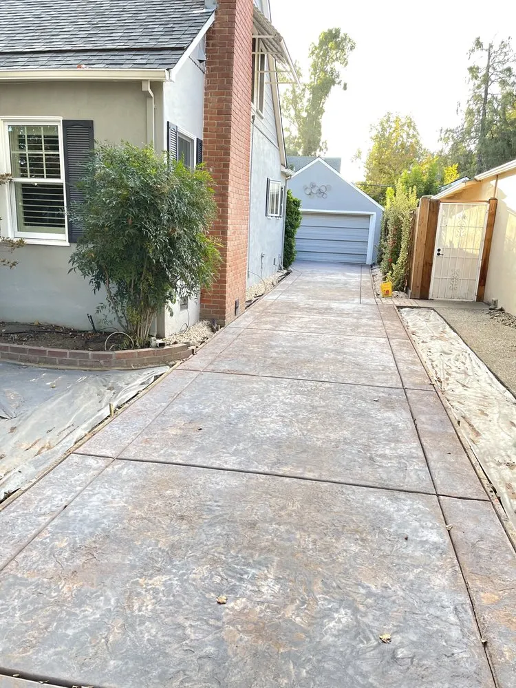 Reliable yard maintenance experts serving Lodi, CA - J&L Landscapes