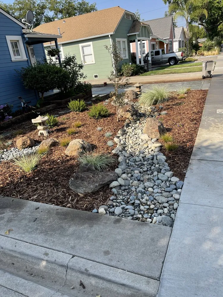 Top-rated lawn mowing service in Lodi, CA - J&L Landscapes