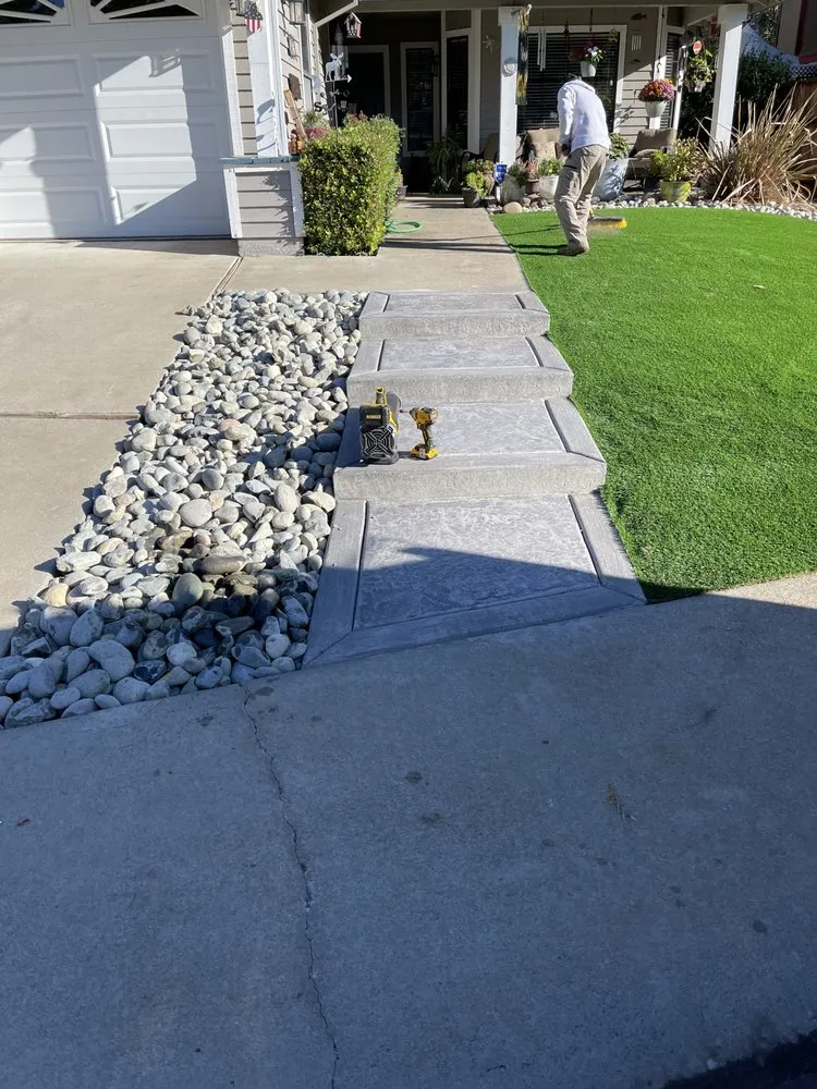 Local yard maintenance for beautiful yards in Lodi, CA by J&L Landscapes