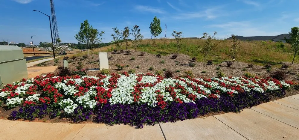 Trusted yard maintenance experts serving Charlotte, NC - JL Landscaping