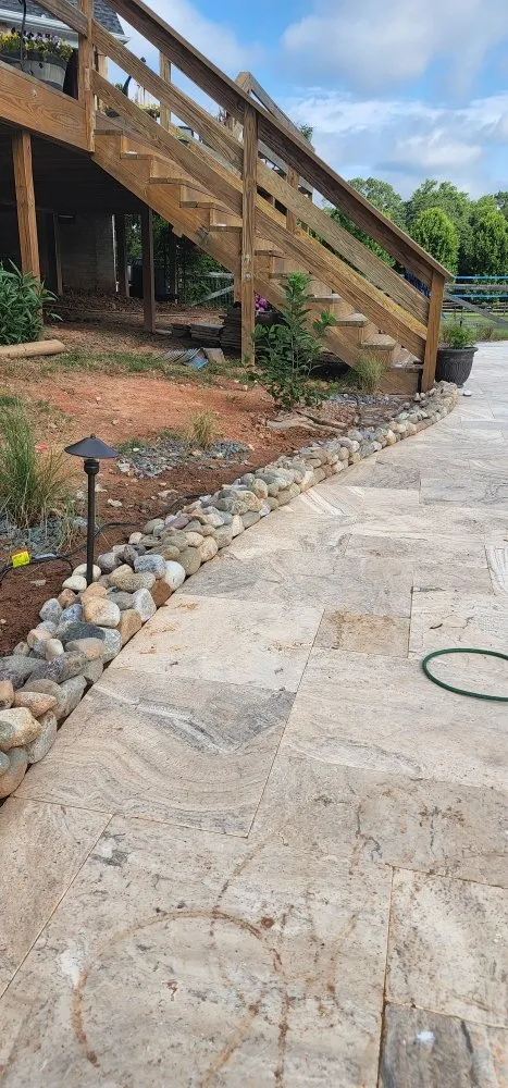 Professional lawn care service experts serving Charlotte, NC - JL Landscaping