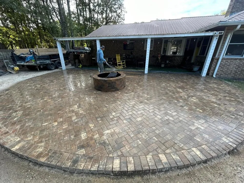 Custom outdoor landscaping in Mount Pleasant, SC by JL Landscaping