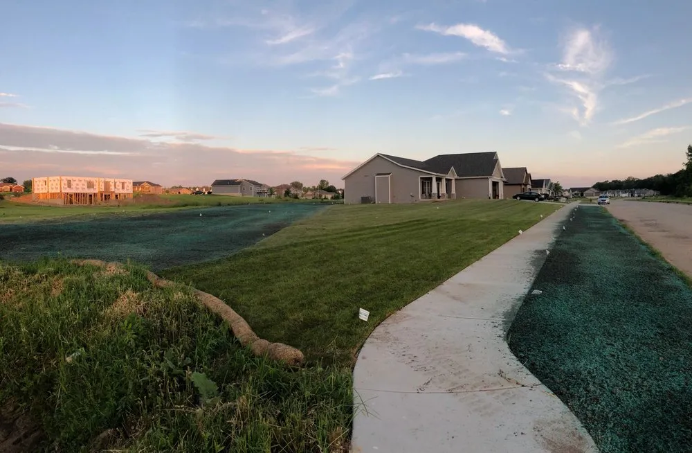 Local yard maintenance in DeWitt, IA - J&L Lawn Care & Landscaping