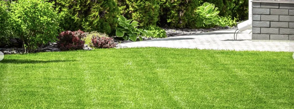 Professional garden landscaping in Appleton, WI - J&L Lawn Care
