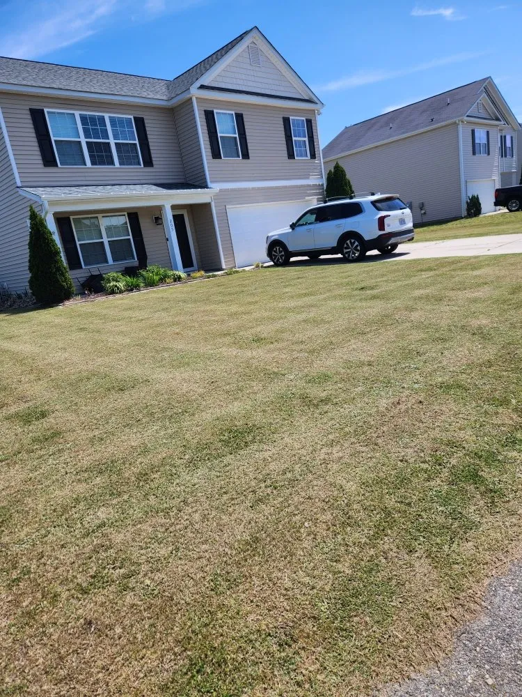Reliable lawn care service experts serving Bunnlevel, NC - J&L Lawncare & Auto Detailing
