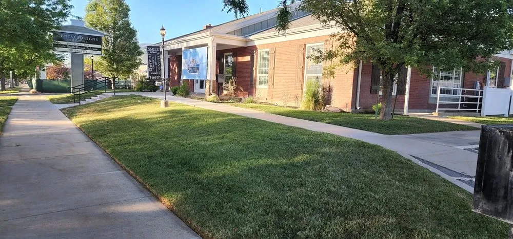 Professional lawn care service experts serving Bountiful, UT - JLA Lawn Services