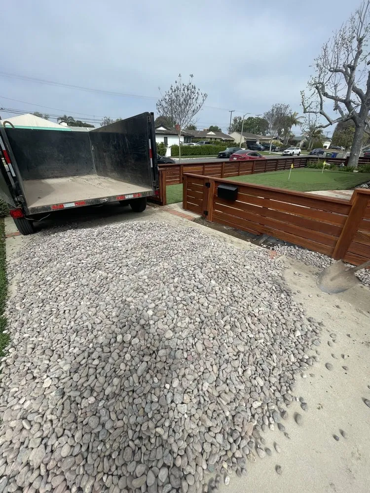 Top-rated yard cleanup service experts serving Bellflower, CA - JLC Gardening and Maintenance