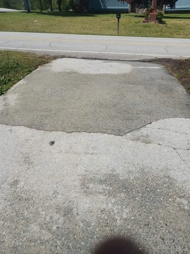 Trusted lawn care service experts serving Toccoa, GA - JLC Power Washer & Lawn Service