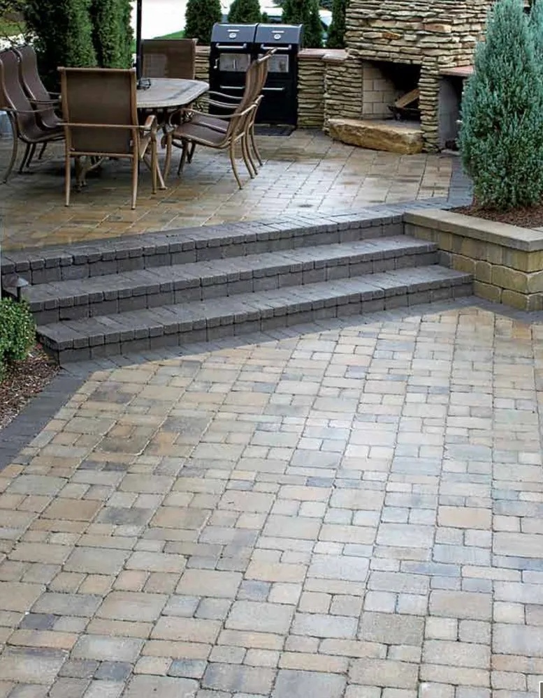 Expert residential landscaping in Huntington Woods, MI by JLR Brick Pavers & Landscaping