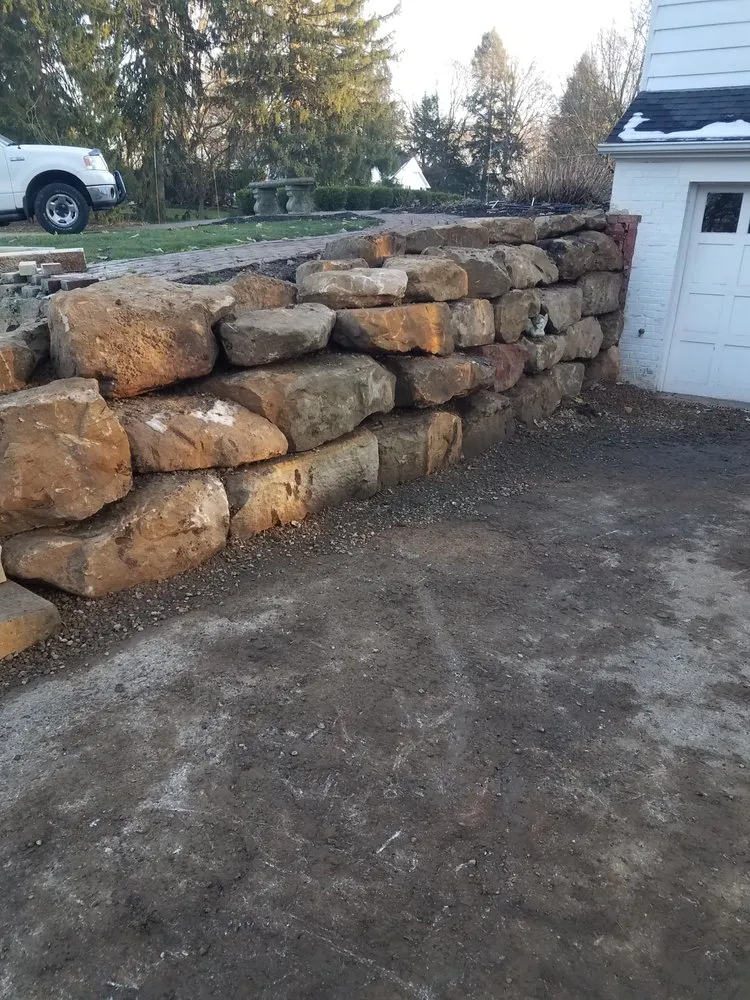 Top-rated yard maintenance in Canton, OH by Jls Landscape