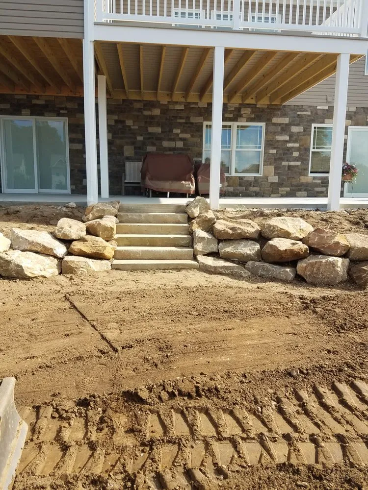 Expert yard maintenance experts serving Canton, OH - Jls Landscape