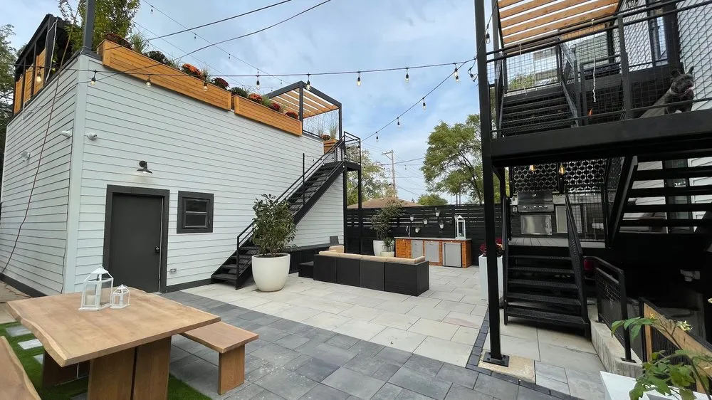 Top-rated yard cleanup service in Chicago, IL - JLV Builders