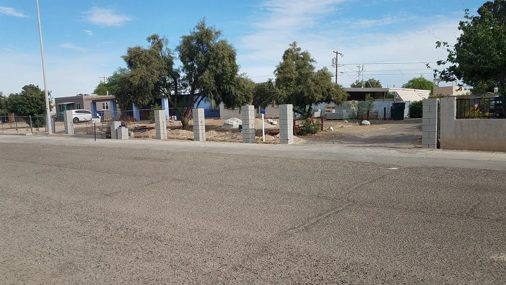 Local lawn care service experts serving Tucson, AZ - JM & M Handyman Services And landscaping