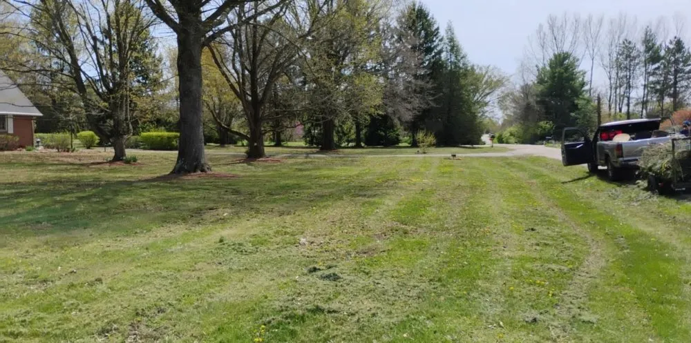 Expert lawn mowing service experts serving Pleasantville, OH - Jm And Db Trees And Landscape