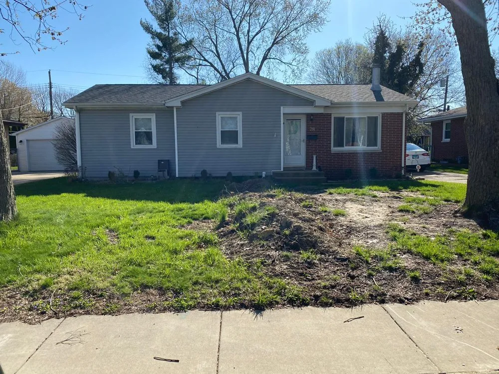 Professional garden landscaping for outdoor upgrades across Springfield, IL - J&m Custom Creation Landscaping