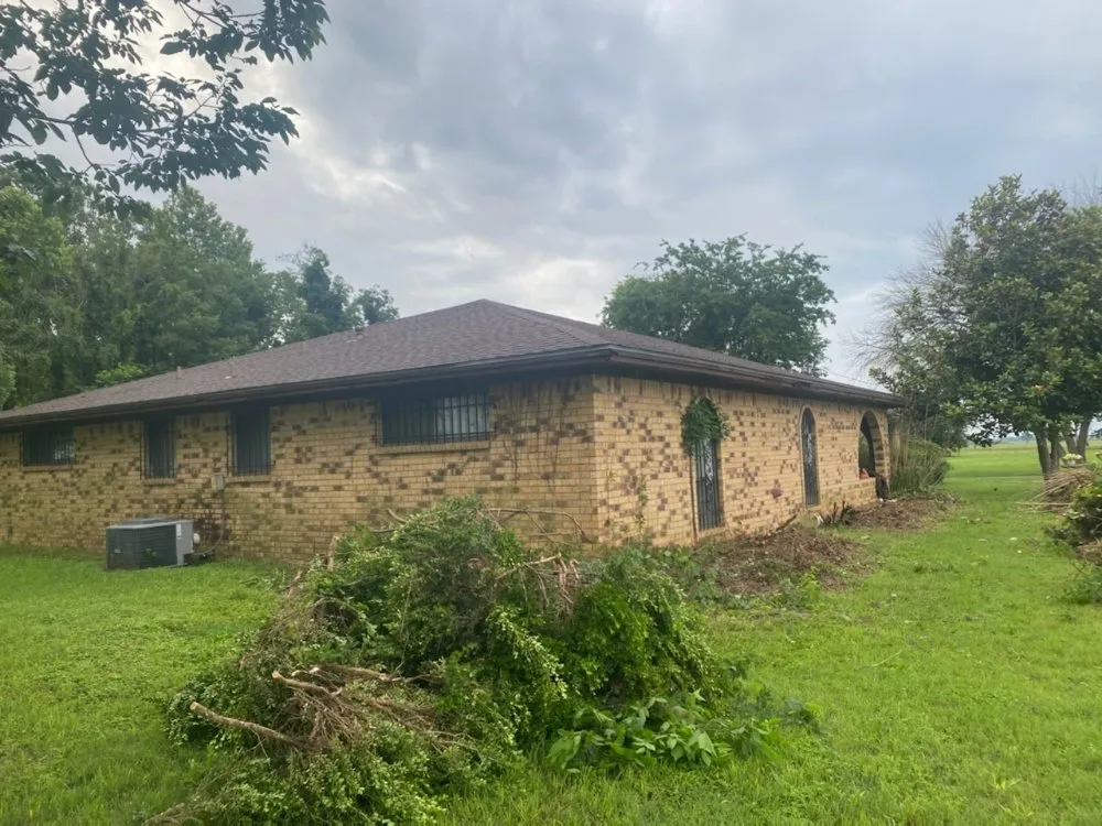 Custom landscaping services experts serving Bryan, TX - J&M Fence and Lawn Service