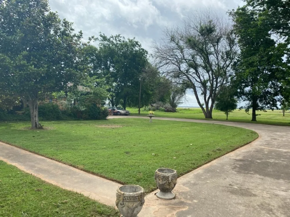 Local lawn care service in Bryan, TX - J&M Fence and Lawn Service