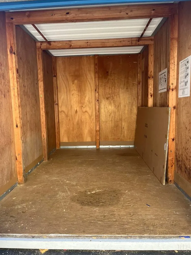 Top-rated lawn care service for beautiful yards in Damascus, MD by J&M Junk Removal