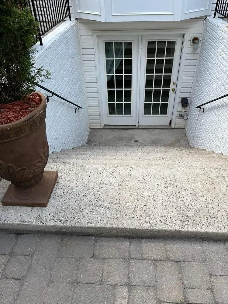 Trusted residential landscaping for beautiful yards in Damascus, MD by J&M Junk Removal