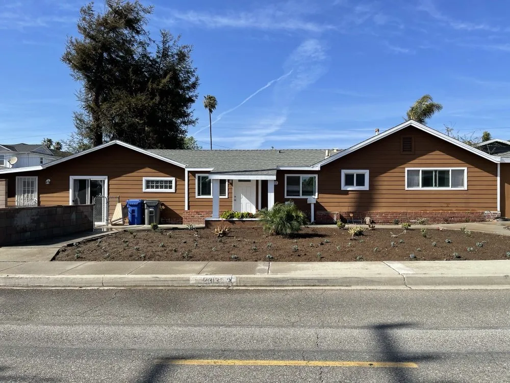 Top-rated yard cleanup service for beautiful yards across Inglewood, CA - JM Landscaping