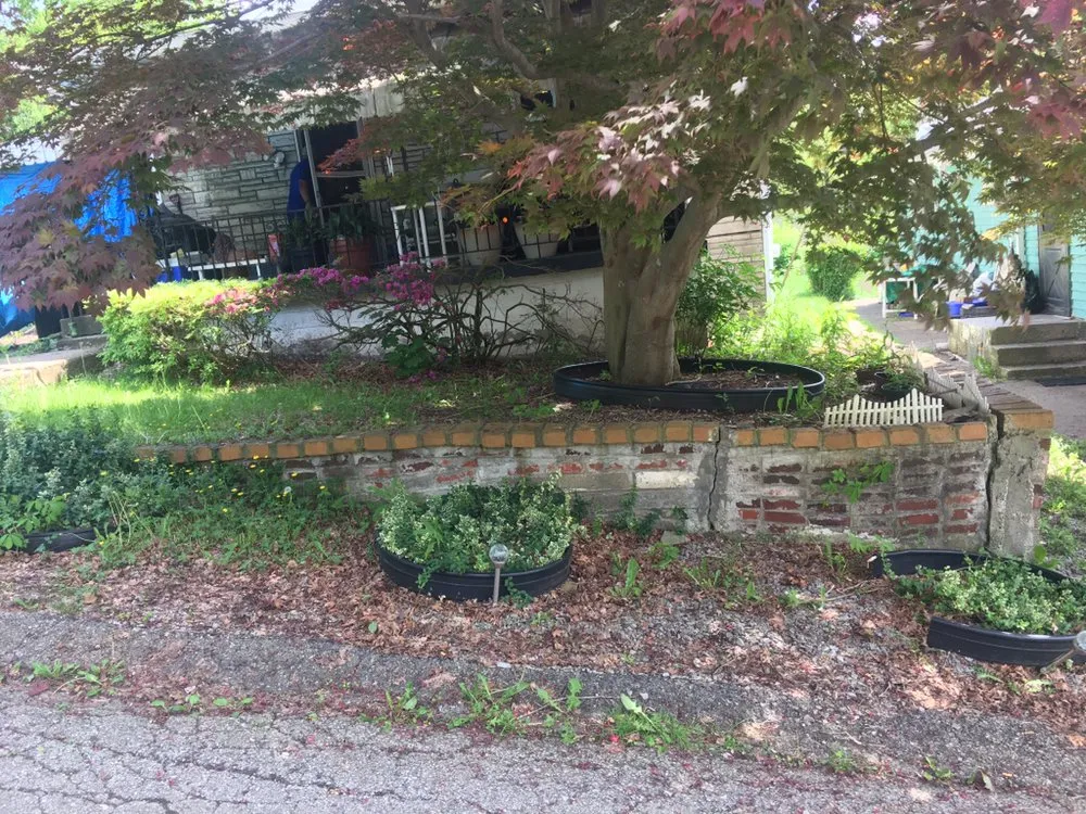 Expert residential landscaping in Pittsburgh, PA by J&M Lanscaping