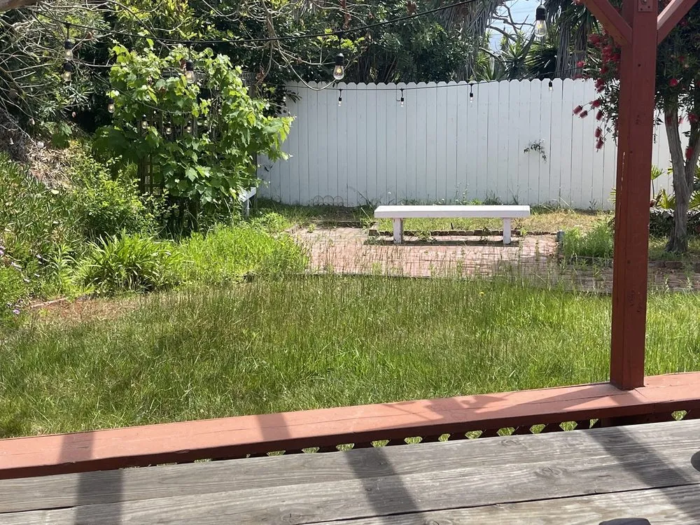 Custom lawn care service experts serving Inglewood, CA - J&M lawncare Landscape Service