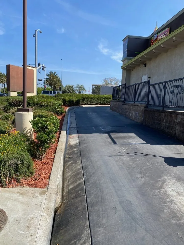 Trusted yard cleanup service with custom design across Taft, CA - JM Lawncare Service