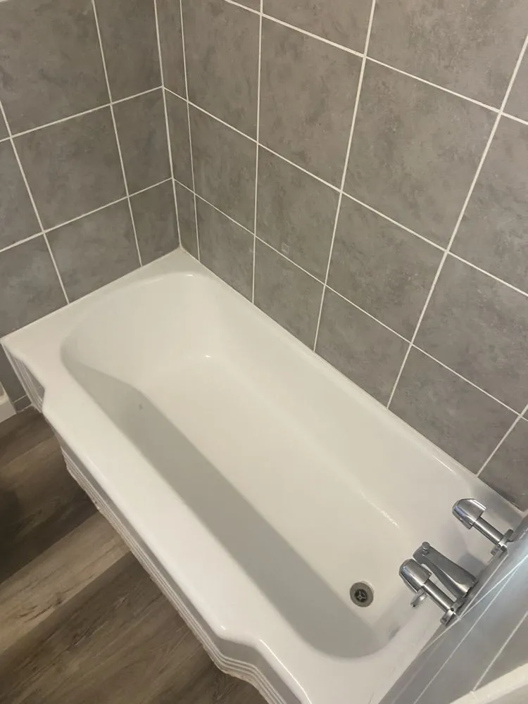 Affordable yard maintenance in Jacksonville, FL by J&M Painting