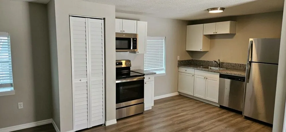 Trusted outdoor landscaping near you across Jacksonville, FL - J&M Painting