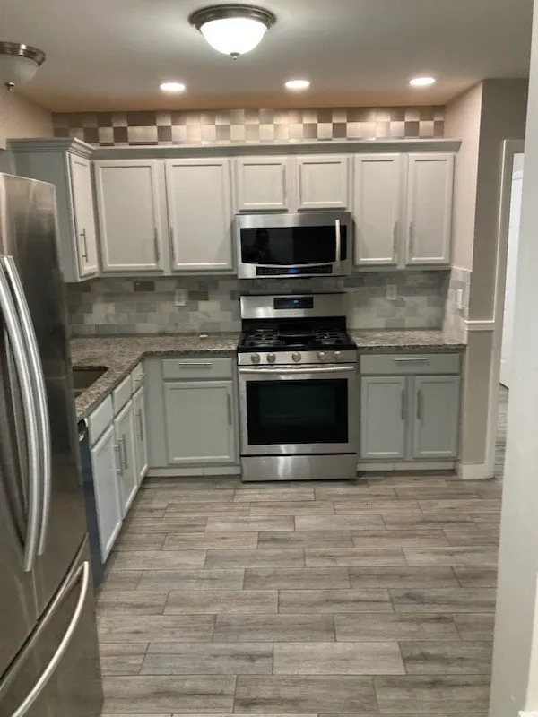 Expert landscaping services for beautiful yards across Jacksonville, FL - J&M Painting