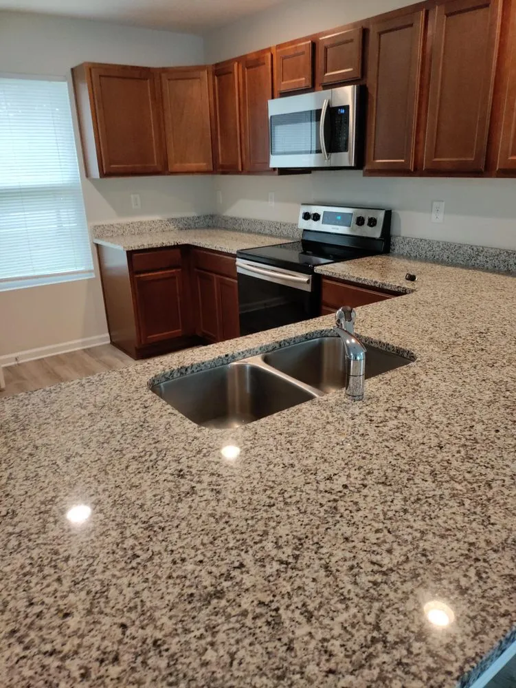 Reliable yard cleanup service with custom design across Jacksonville, FL - J&M Painting