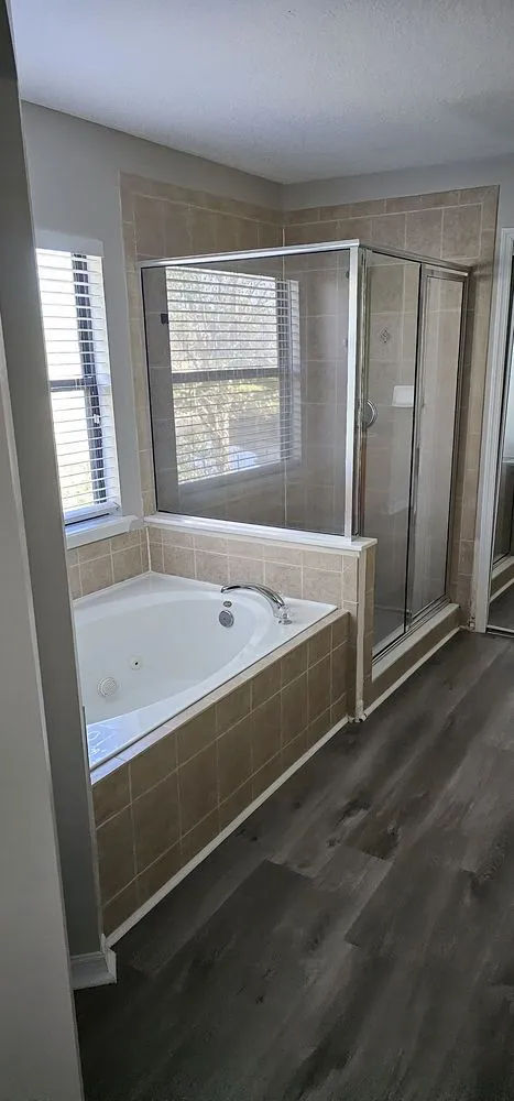 Professional outdoor landscaping in Jacksonville, FL - J&M Painting