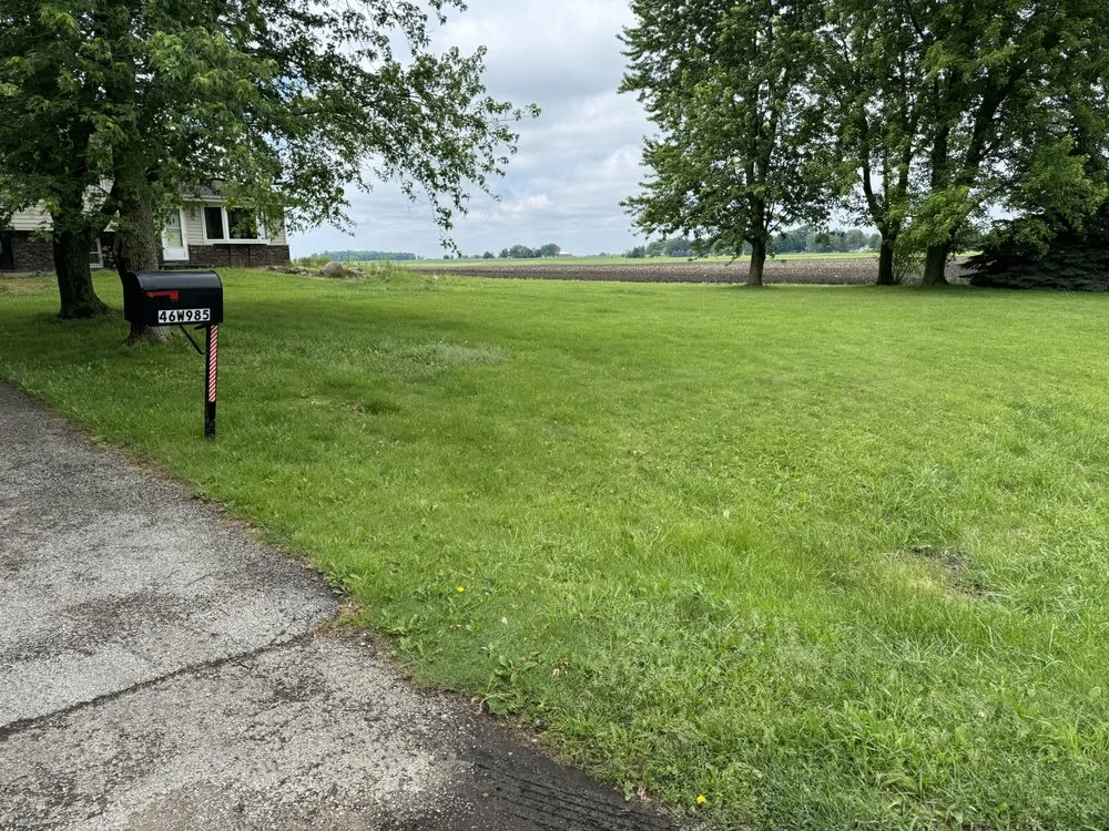 Professional garden landscaping experts serving Sycamore, IL - JM Premier Lawn Solutions