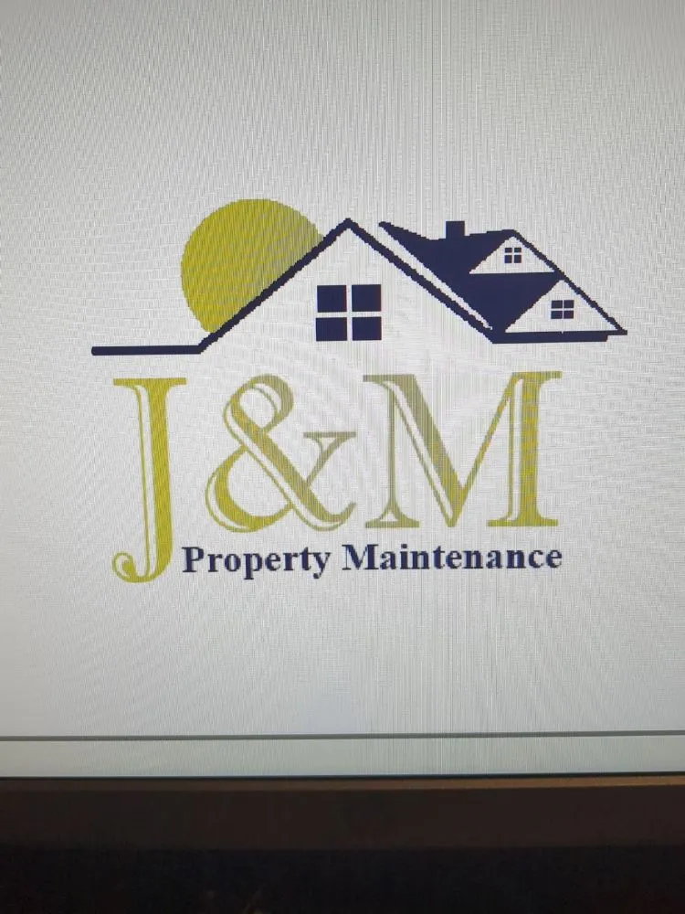 Professional lawn care service experts serving Walnut Shade, MO - J&M Property Maintenance