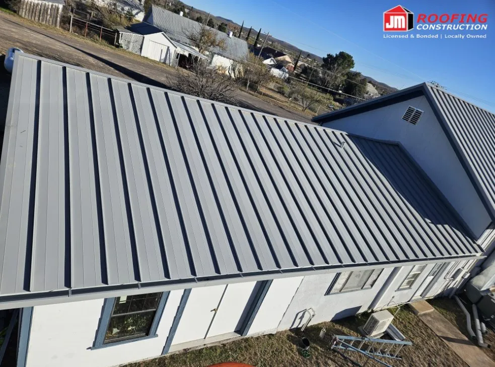 Reliable yard maintenance for homes in El Paso, TX by JM Roofing Construction