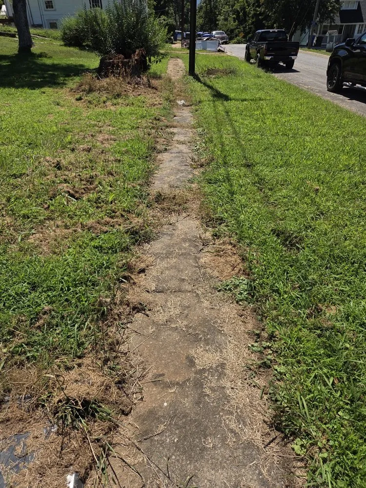 Local residential landscaping experts serving North Wilkesboro, NC - J&M Total Landscaping N More