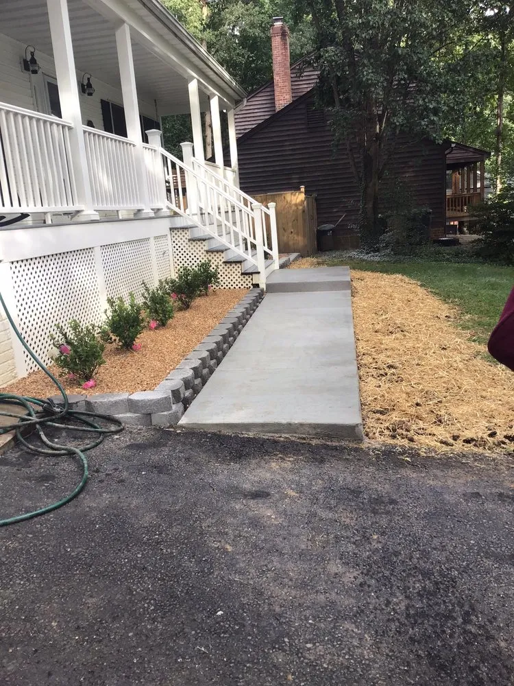Custom yard cleanup service in Fredericksburg, VA by J&M Tree Services