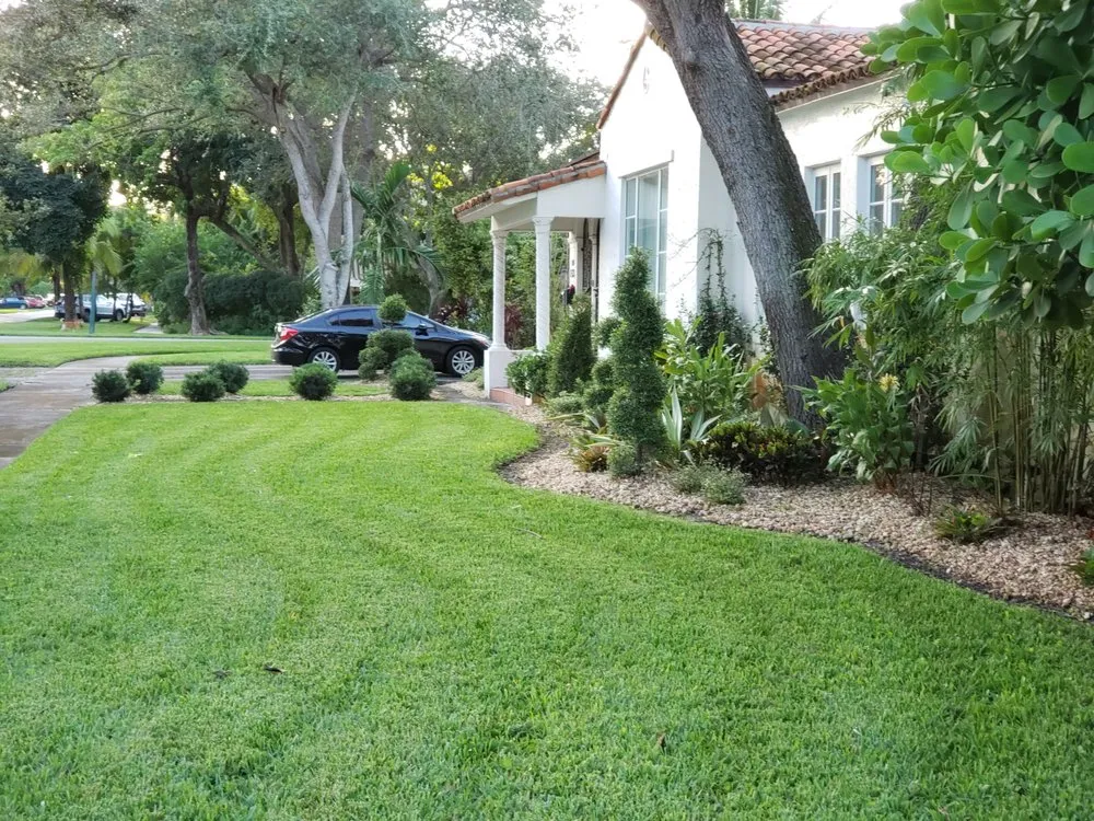 Top-rated landscaping services in Hialeah, FL by JM Xelandscaping
