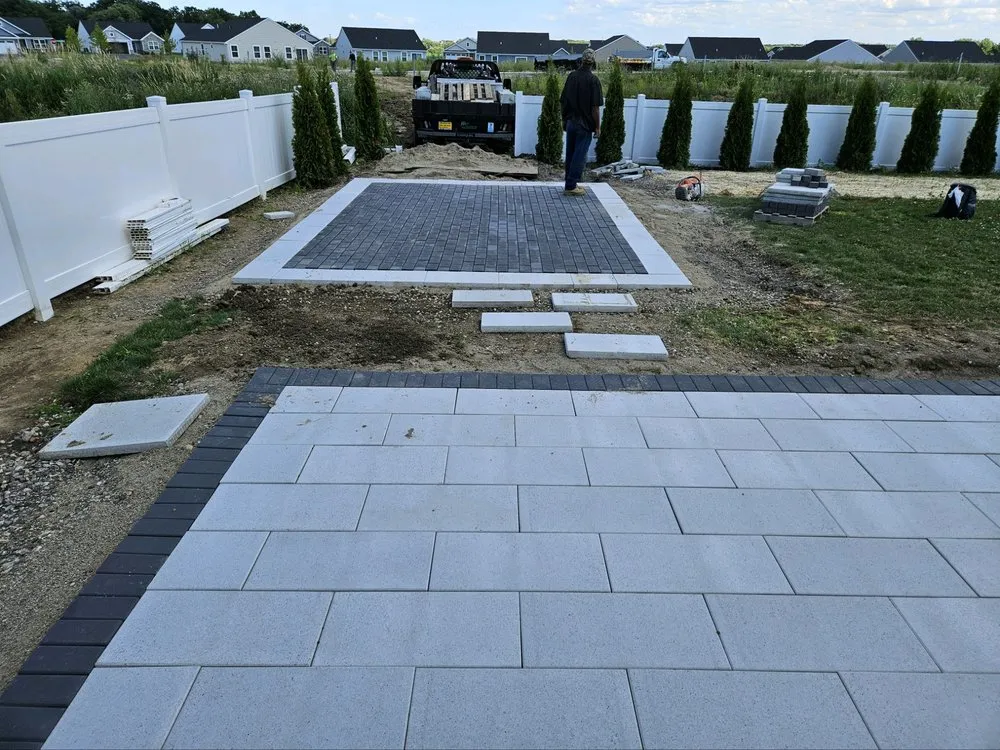 Professional yard cleanup service in Round Lake Beach, IL by Jmarquez Landscaping