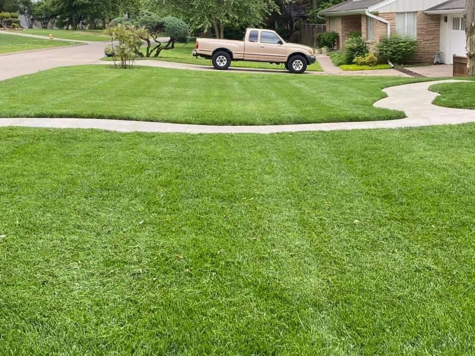 Trusted garden landscaping experts serving Tulsa, OK - JMar's Lawn Maintenance